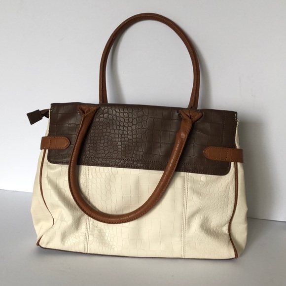 Aldo Shoulder bag with tassel and gold accent - Picture 2 of 4